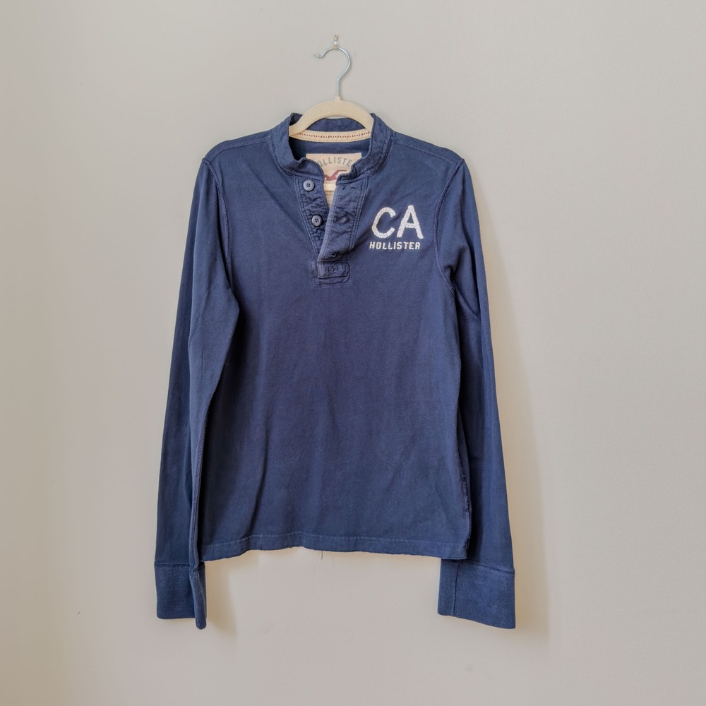 Y2K Preppy Hollister California Long Sleeved Navy Men's Henley Shirt